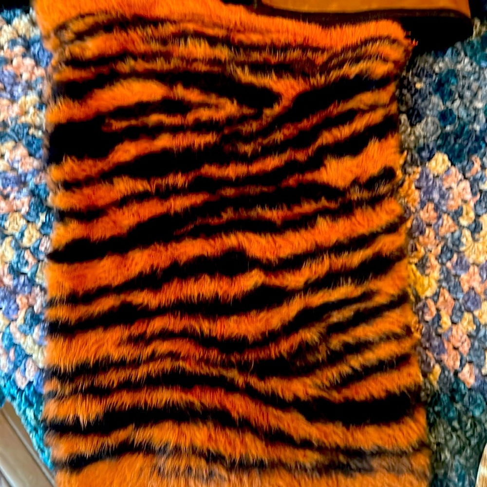 Soft stretch wild life print brown/black